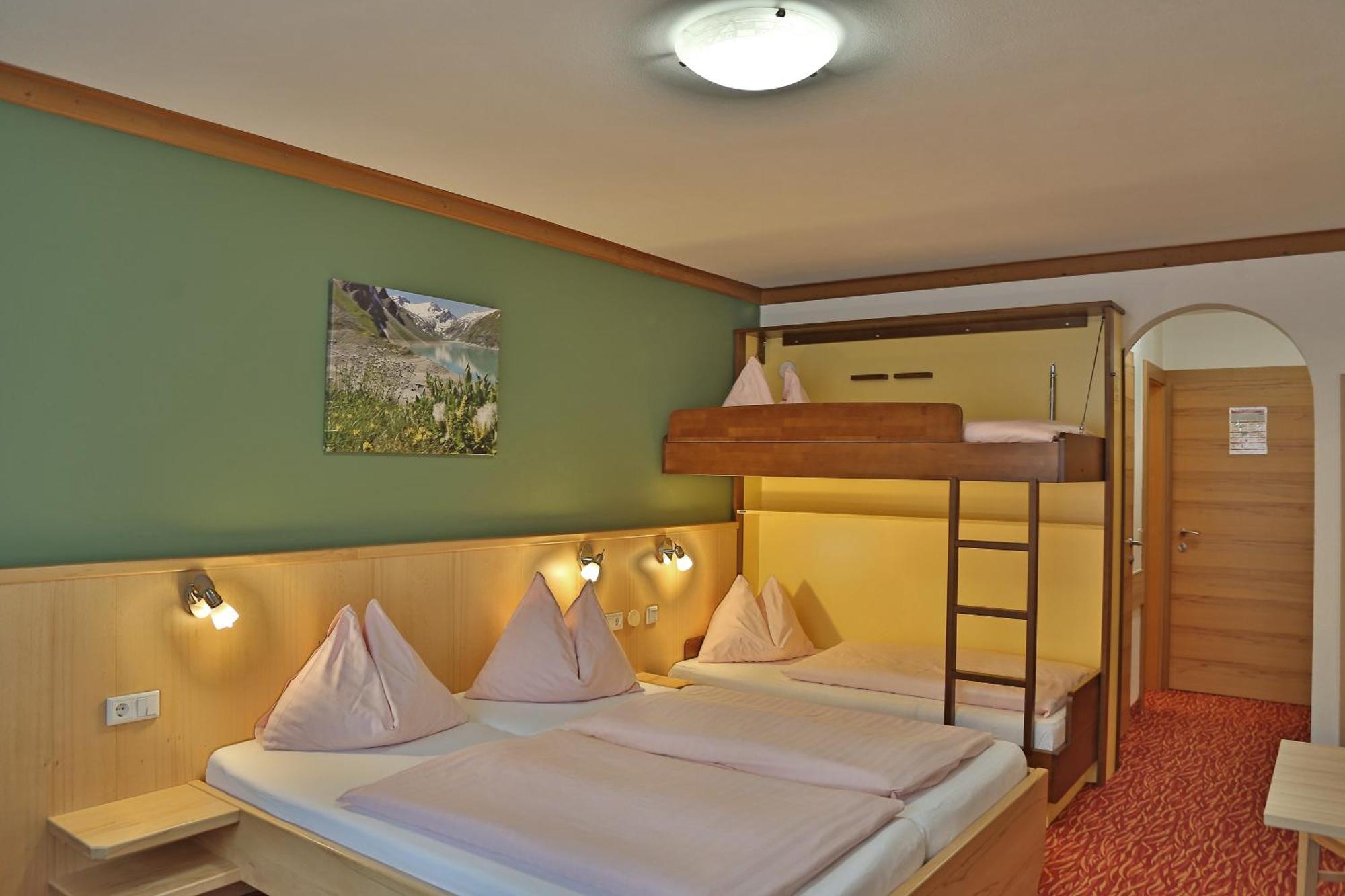 Eschenhof Bed & Breakfast Kaprun Exterior photo